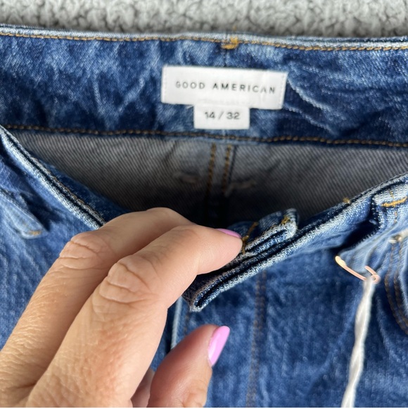 Good American NWT Good Curve Straight High Rise Medium Wash Jeans Size 14/32 - Picture 2 of 16
